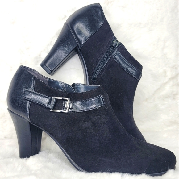 Aerosoles HealReast Botie Booties Boots NWT Shoes Size 7 - Picture 8 of 9